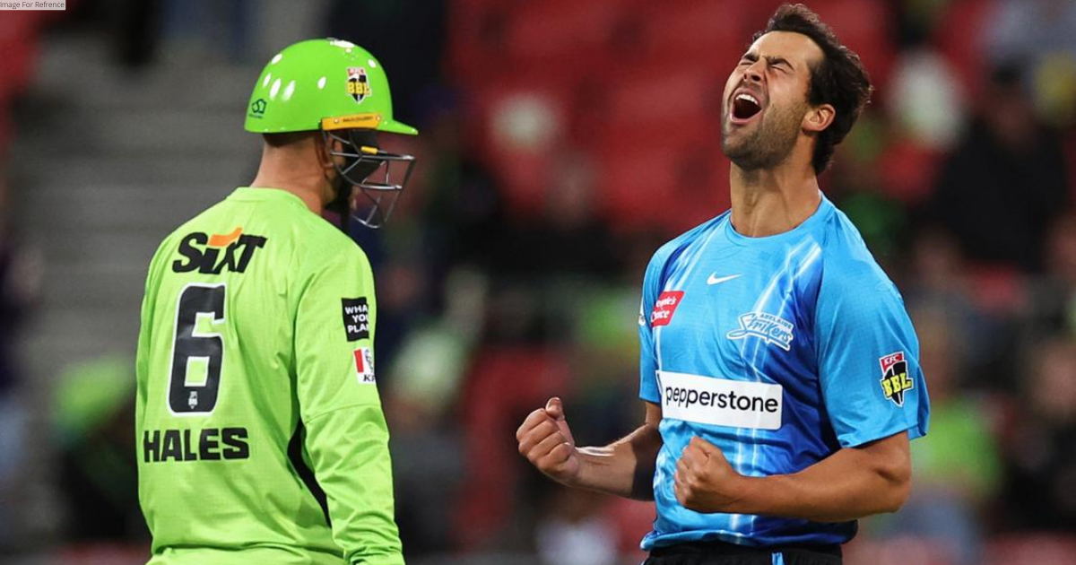 Sydney Thunder bowled out for only 15 runs, lowest total in senior T20 cricket